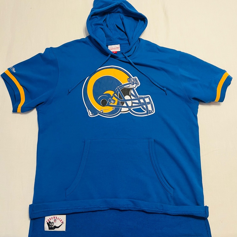 LA Rams Mitchell and Ness Hoodie W/ Short Sleeves Size L Previously Loved